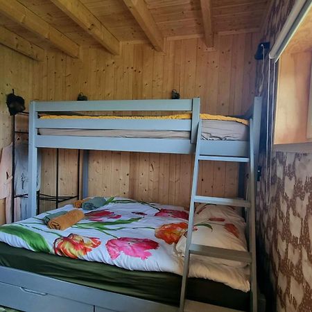 City Farmers Lodge, A Guesthouse With A Skyline View In Rural Amsterdam Bagian luar foto