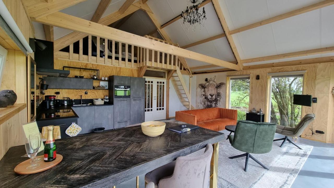 City Farmers Lodge, A Guesthouse With A Skyline View In Rural Amsterdam Bagian luar foto