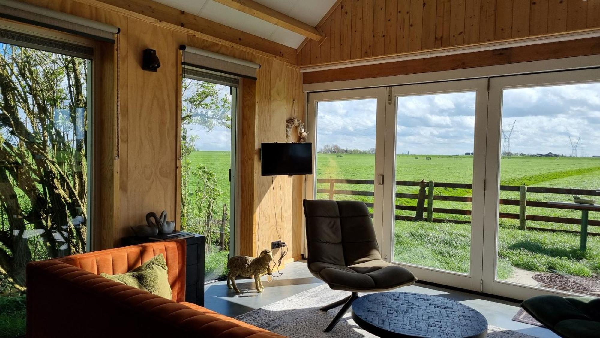 City Farmers Lodge, A Guesthouse With A Skyline View In Rural Amsterdam Bagian luar foto